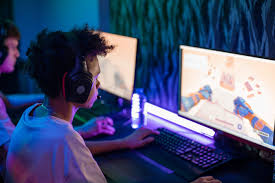 HyperX Cloud Alpha Wireless gaming headset with spatial audio 2025